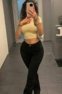 Beylikdüzü Escort Bayan Azra İle Heyecan Verici Buluşmalar